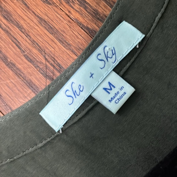 She + Sky top - Picture 5 of 6